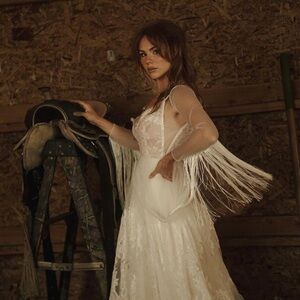 Detachable White Fringe Dress Sleeves